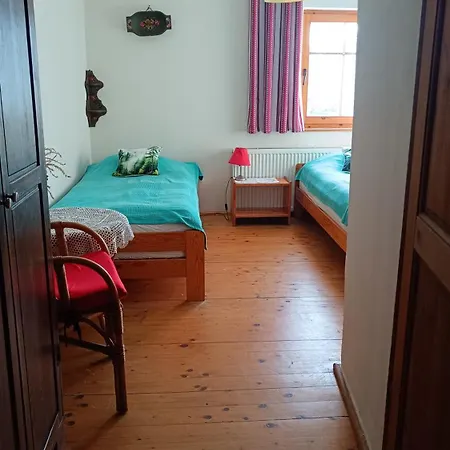 Pod Swierkiem Çiftlik konaklama Srebrna Góra