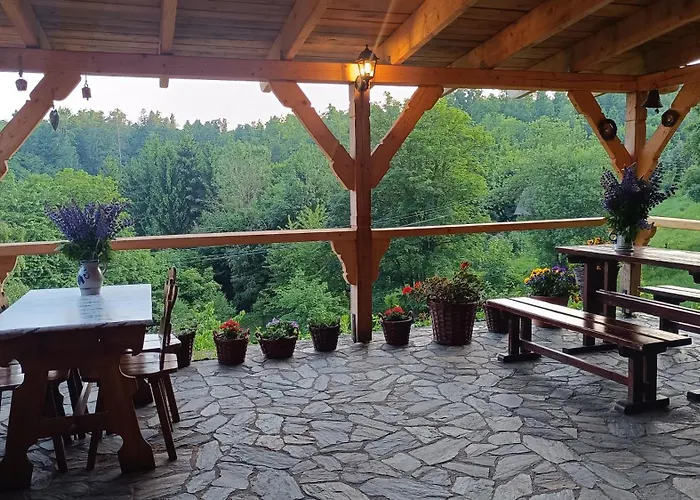 Farma Pod Swierkiem *